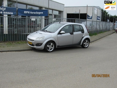 Smart Forfour 1.1 passion,leren bekleding,airco