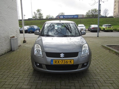 Suzuki Swift 1.3 Base