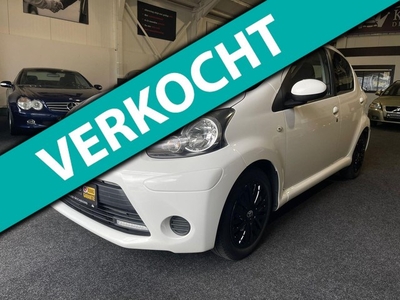 Toyota Aygo 1.0 VVT-i Aspiration Airco Navigatie