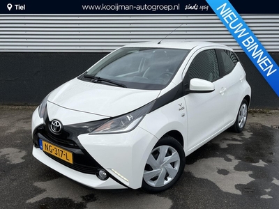 Toyota Aygo 1.0 VVT-i x-play Achteruitrijcamera, Dealeronderhouden, Bluetooth, Airco, BTW-auto