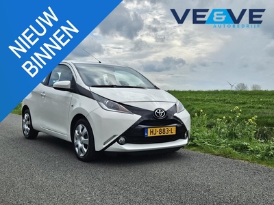 Toyota Aygo 1.0 VVT-i x-play // Airco