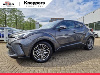 Toyota C-HR 2.0 Hybrid Executive Trekhaak, Navigatie,