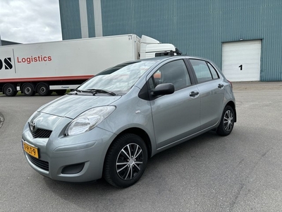 Toyota Yaris 1.0i VVTi Acces 5-Deurs 70 PK.