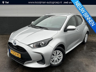 Toyota Yaris 1.5 Hybrid Active Apple Carplay & Android auto Navigatie, Adaptieve cruise control, Achteruitrijcamera, Nieuw geleverd, 1e eigenaar, BTW-auto