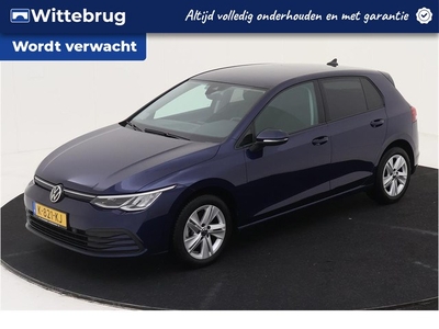 Volkswagen Golf 1.0 eTSI Life DSG/ Met/ VC/ Led/ Style