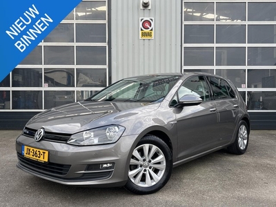 Volkswagen Golf 1.0 TSI Connected Series NAVI Camera PDC