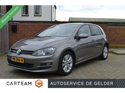 Volkswagen Golf 1.0 TSI Navi DAB PDC CarPlay 1e