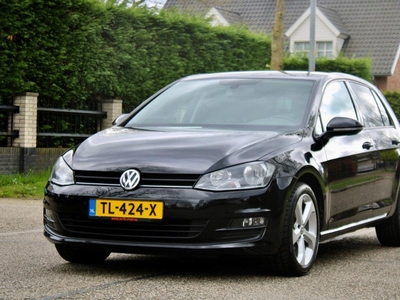 Volkswagen Golf 1.2 TSI Highline | AUTOMAAT | CLIMA | STOELVERWARMING | MOOIE GOED ONDERHOUDEN AUTO |