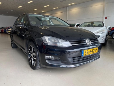 Volkswagen Golf 1.4 TSI ACT Highline pano navi