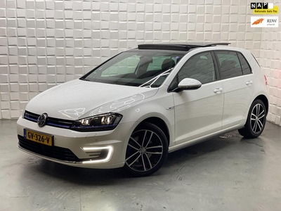 Volkswagen Golf 1.4 TSI GTE PANO NAP ACC