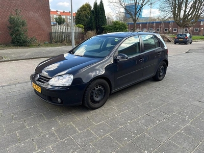 Volkswagen Golf 1.6 FSI 5Drs NW APK Trendline Airco