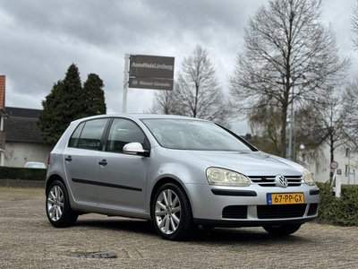 Volkswagen Golf 1.6 FSI TrendlineNieuwe Apk