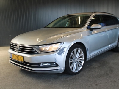 Volkswagen Passat Variant 1.6 TDI Highline DSG Automaat | Climate | Cruise | Navi | PDC | StoelverwarmingMassage |