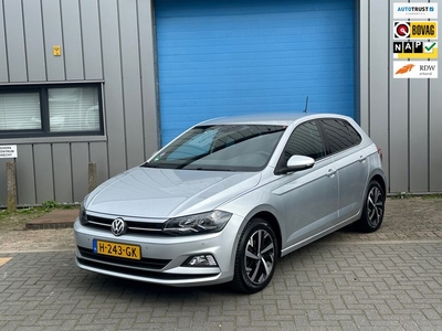 Volkswagen Polo 1.0 TSI Highline Virtual cockpit navi pdc