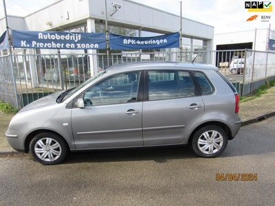 Volkswagen Polo 1.2-12V Athene,airco,stuurbekrachtiging