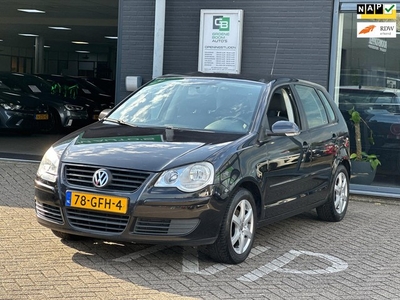 Volkswagen Polo 1.4-16V