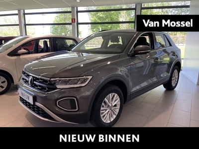 Volkswagen T-Roc 1.0 TSI Life 110 PK | Apple Carplay | Android Auto | Park Assist | Digital Cockpit | Fabrieksgarantie | Parkeersensoren | DAB Radio | Adaptive Cruise Control | Climatic | Rijstrookassistent |