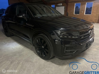 Volkswagen Touareg 3.0TDI 231pk Grijs Kenteken R-LINE BLACK PAKKET