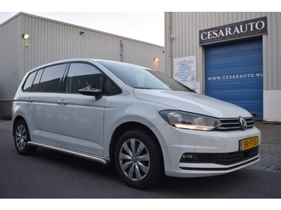 Volkswagen Touran 2.0 TDI AUTOMAAT / HONDENWAGEN (bj 2018)