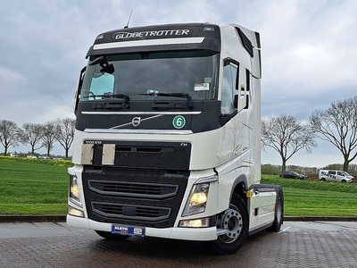 VOLVO FH 460 globetrotter skirts