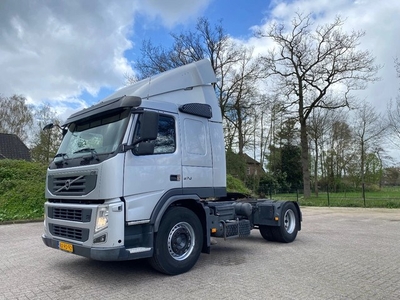 Volvo FM 370 4x2 NL truck ultra light 6720 kg (bj 2010)