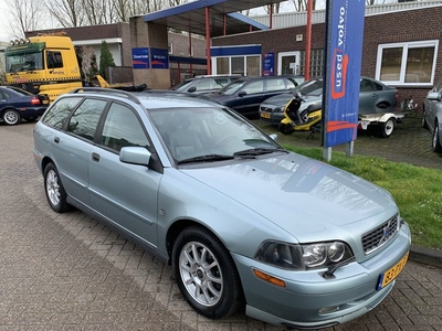 Volvo V40 2.0T 164PK (bj 2005, automaat)