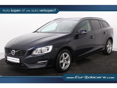 Volvo V60 2.0 D2 Momentum *Navigatie*Park ass.* (bj 2017)