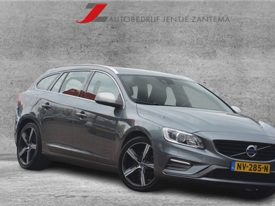 Volvo V60 2.0 T3 Nordic+ R-design | Navigatie | Sportstoelen | Xenon | Stoelverwarming | NL auto!! | Keurige V60 en dealer onderhouden.