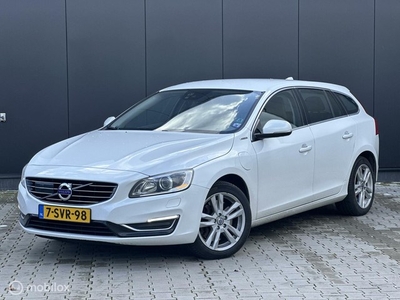 Volvo V60 2.4 D6 AWD Plug-In Hybrid Summum TREKHAAK LEDER