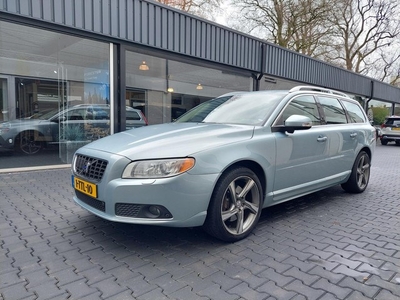 Volvo V70 3.2 Summum Xenon Adaptieve cruise Keyless entery