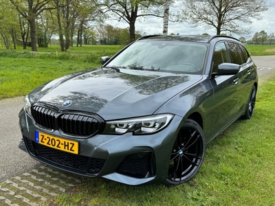 BMW 3-serie 318I TOURING AUT. / MPACK PANO 19 INCH 2022