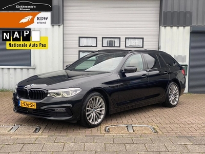 BMW 5 Serie Touring 530d xDrive Sport Line Pano Carplay