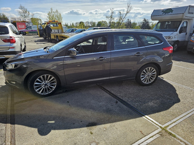 Ford FOCUS Wagon 1.0 Titanium Edition 125 Pk Motor Defect