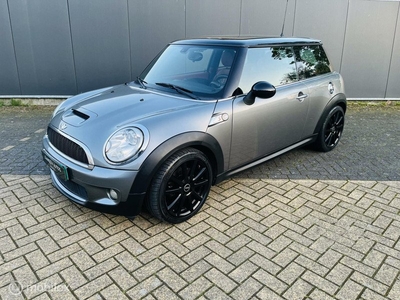 Mini 1.6 Cooper S/|Leer/Navi/Clima/Nw apk/Onderh/Cruise