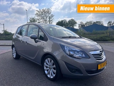 Opel Meriva 1.4 ECOFLEX / BOMVOL NAVI PANO