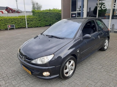 Peugeot 206 1.4-16V XS Pack