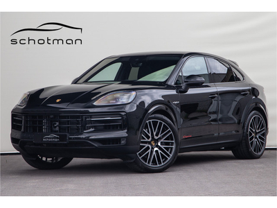 Porsche Cayenne Coupé 3.0 E-Hybrid Facelift 470pk, Luchtvering, Pano, Passenger display, Adaptive Cruise, Trekhaak, Entertainment 2024