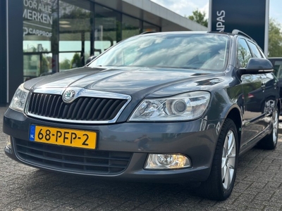 Skoda Octavia 1.2 TSI Combi Ambition Business Line '' Trekhaak - PDC Airco