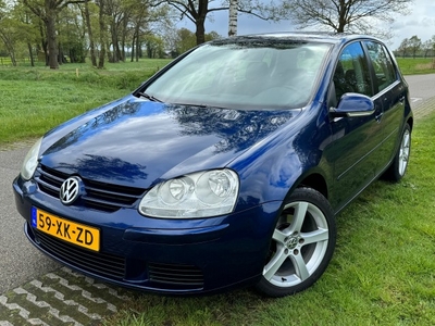 Volkswagen Golf 1.6 FSI COMFORTLINE