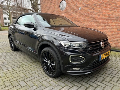 Volkswagen T-roc 1.5 TSI R-LINE LEER VOL OPTIES BLACK IDITION