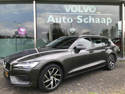 Volvo V60 2.0 T4 Momentum Pro Automaat | Rijklaar incl 12 mnd Bovag | Sportstoelen Trekhaak Hout afwerking