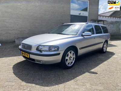 Volvo V70 2.4 T Geartr. Comfort Line Leer Trekhaak Navi Youngtimer