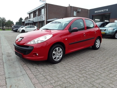 Peugeot 206 Benzine