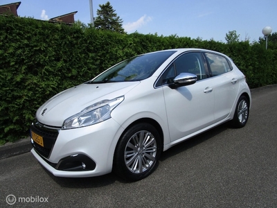 Peugeot 208 Benzine