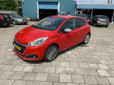 Peugeot 208 Benzine