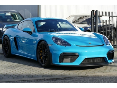 Porsche Cayman Benzine