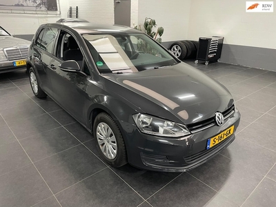 Volkswagen Golf Benzine