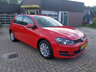 Volkswagen Golf Benzine