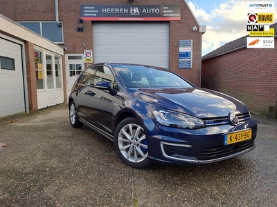 Volkswagen Golf Benzine