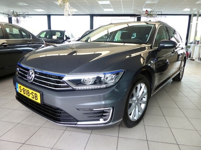 Volkswagen Passat Hybride